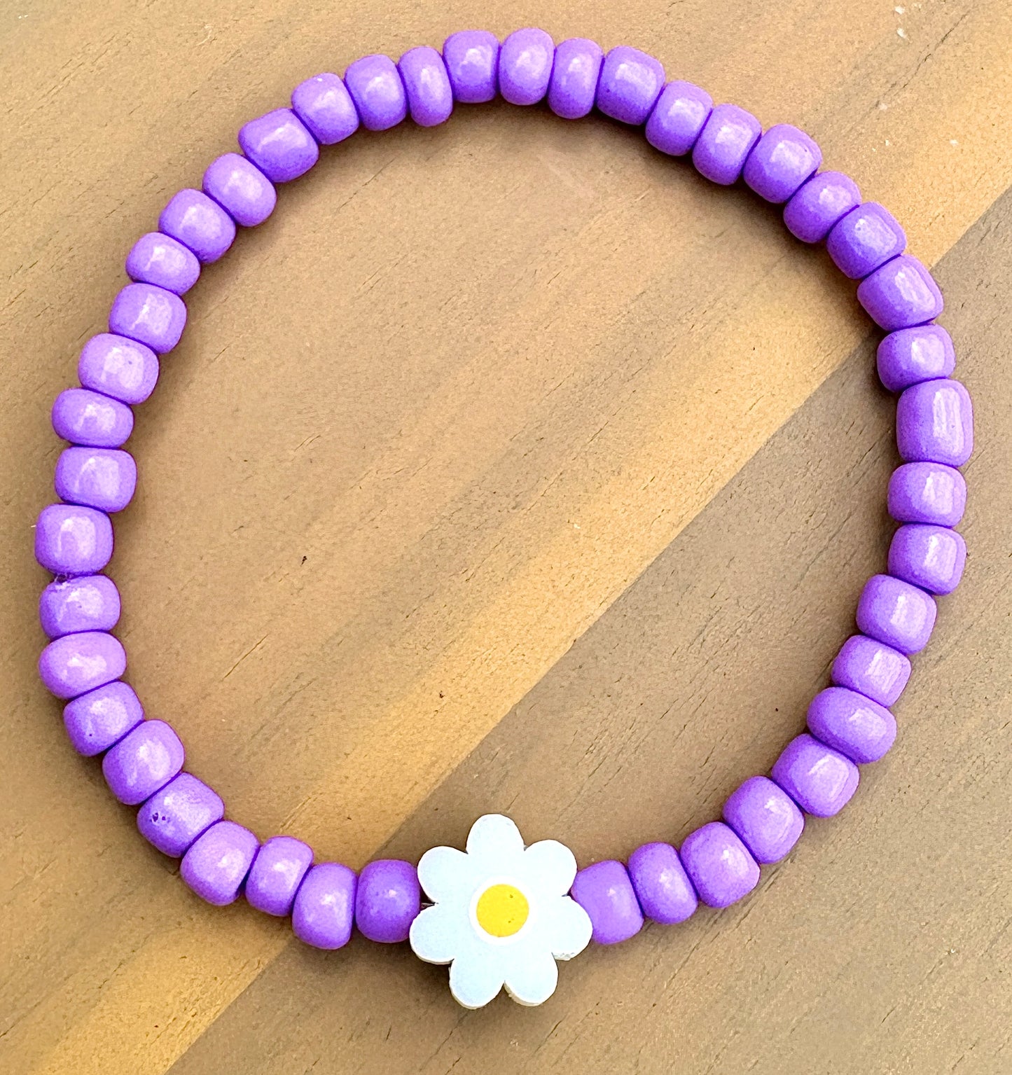 Daisy Pop Purple Beaded Bracelet