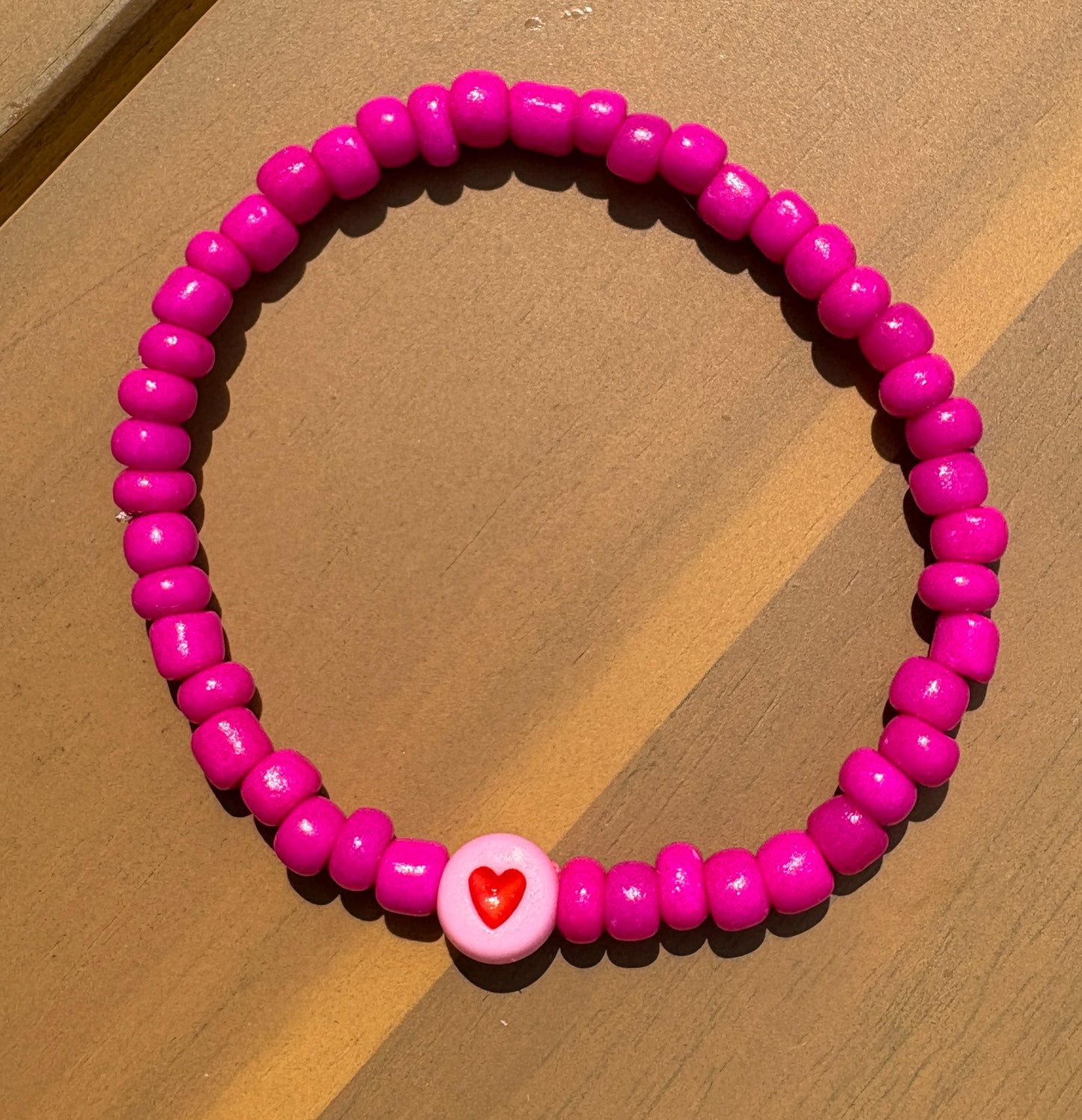 Heart Pop Pink Beaded Bracelet