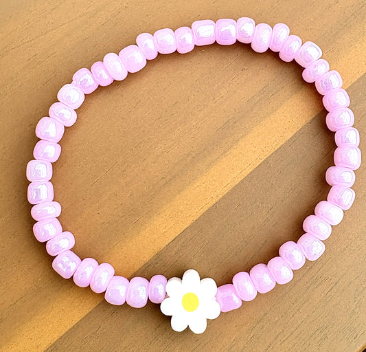Daisy Pop Pale Pink Beaded Bracelet